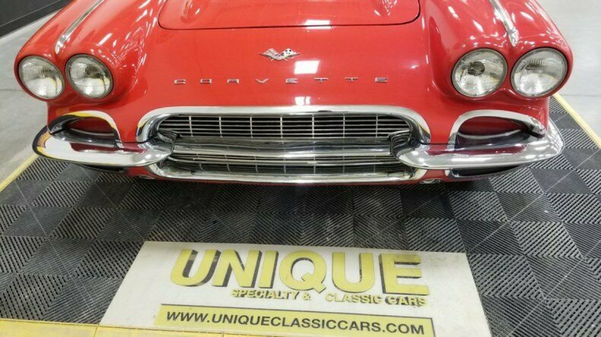 1961 Chevrolet Corvette Convertible - photo 10