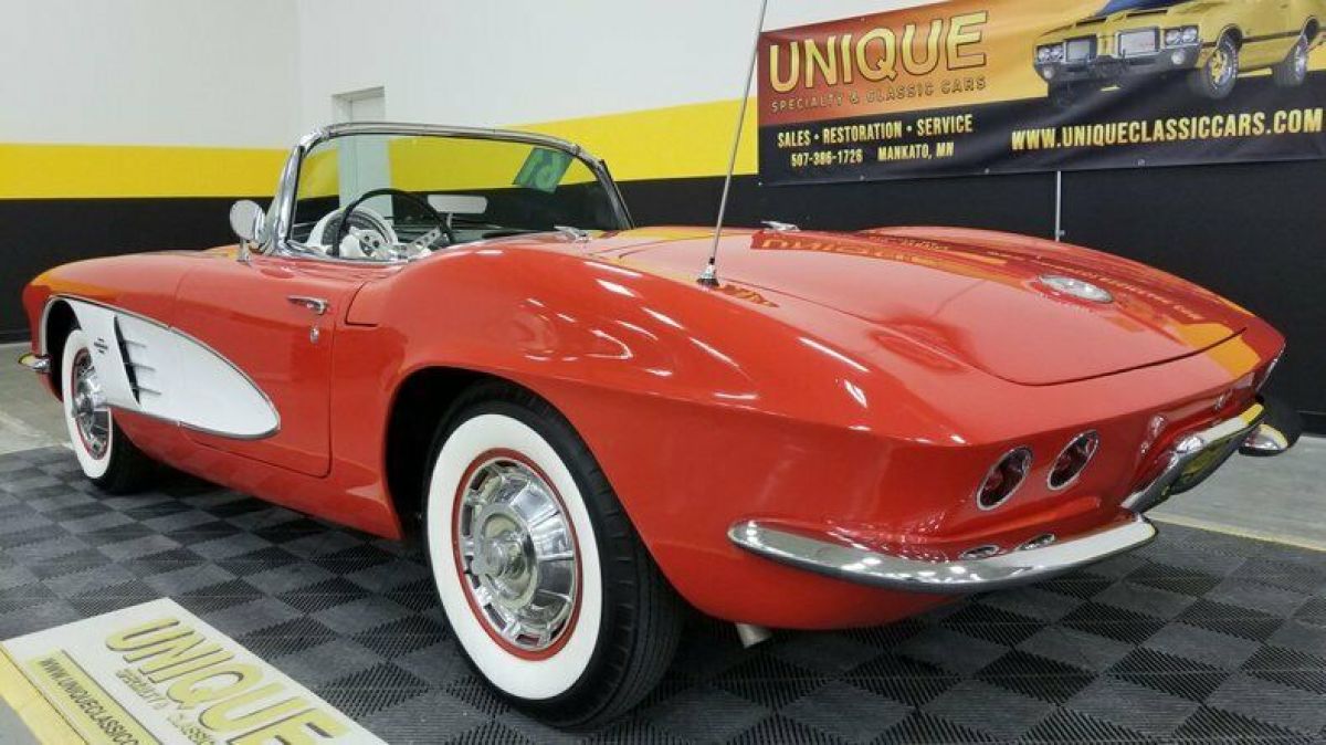 1961 Chevrolet Corvette Convertible - photo 6