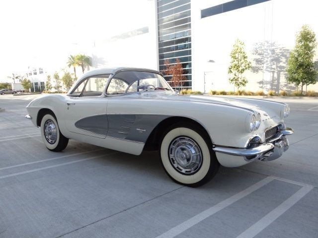 1961 Chevrolet Corvette - photo 5