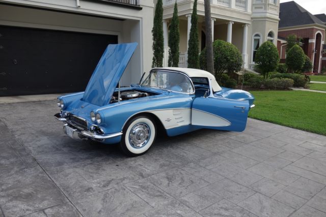 1961 Chevrolet Corvette - photo 11