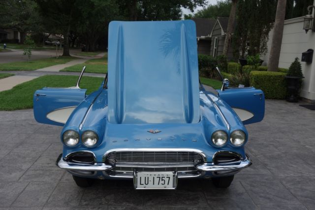 1961 Chevrolet Corvette - photo 12