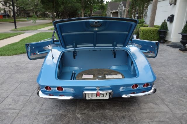 1961 Chevrolet Corvette - photo 13