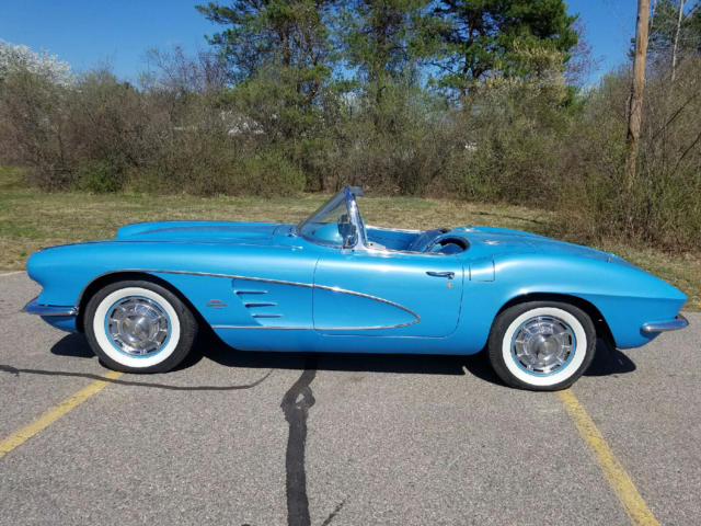 1961 CHEVROLET CORVETTE CONVERTIBLE MATCHING #'S 283 GORGEOUS JEWEL BLUE 1961 Chevrolet Corvette JEWEL BLUE MATCHING NUMBERS
