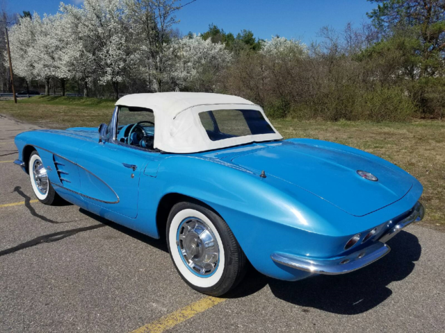 1961 Chevrolet Corvette JEWEL BLUE MATCHING NUMBERS - photo 11