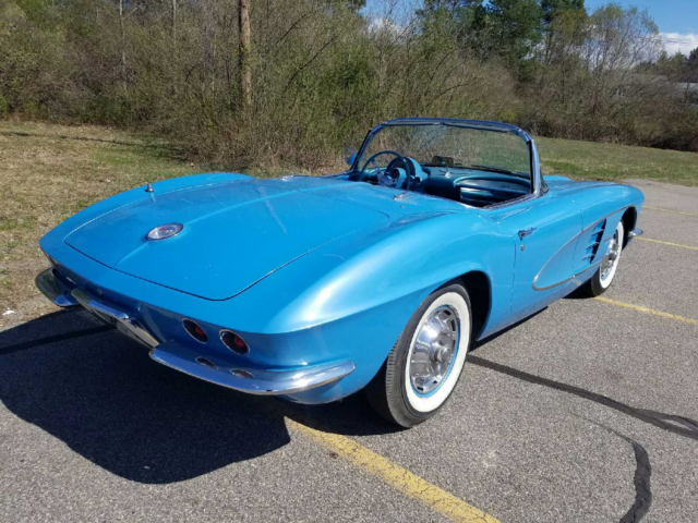 1961 Chevrolet Corvette JEWEL BLUE MATCHING NUMBERS - photo 6