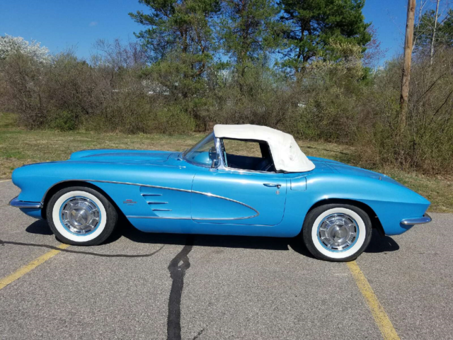 1961 Chevrolet Corvette JEWEL BLUE MATCHING NUMBERS - photo 7
