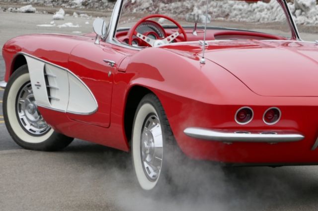 1961 Chevrolet Corvette -CONVERTIBLE -NUMBERS MATCHING - SEE VIDEO- - photo 5