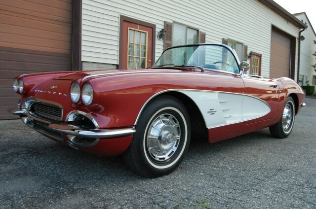 1961 Chevrolet Corvette Convertible - photo 7