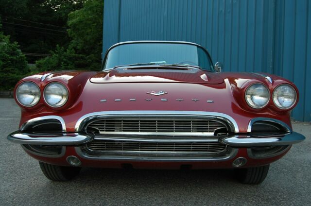 1961 Chevrolet Corvette Convertible - photo 8