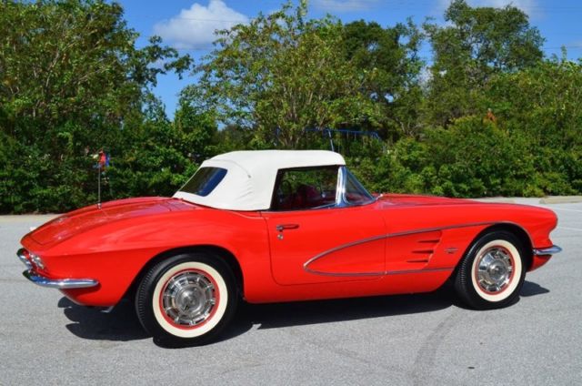 1961 Chevrolet Corvette Convertible W/ 283/270 HP 2X4 Carburetors - photo 7