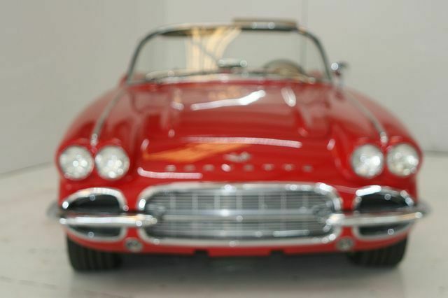 1961 Chevrolet Corvette Convt Resto Mod - photo 2