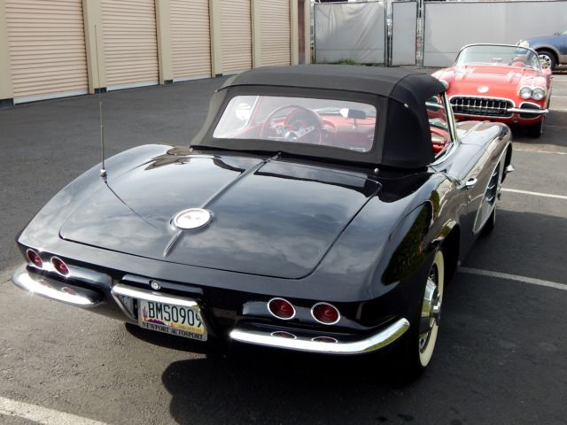 1961 Chevrolet Corvette 4 Speed Dual Quad Roadster - Restored - photo 5