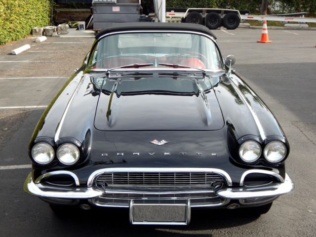 1961 Chevrolet Corvette 4 Speed Dual Quad Roadster - Restored - photo 8