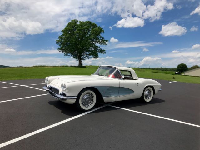 1961 Chevrolet Corvette ErmineWhite/Red*CorrectEngine283/230hp*4-spd*NICE* - photo 5