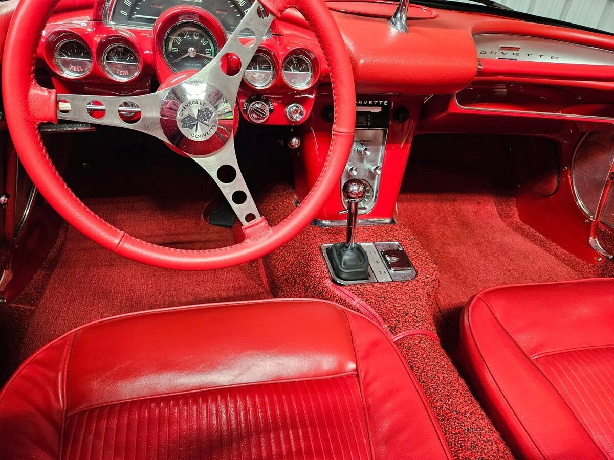 1961 Chevrolet Corvette - photo 5