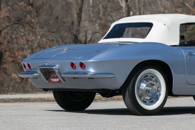 1961 Chevrolet Corvette Nut and Bolt Restoration Fuelie - photo 10