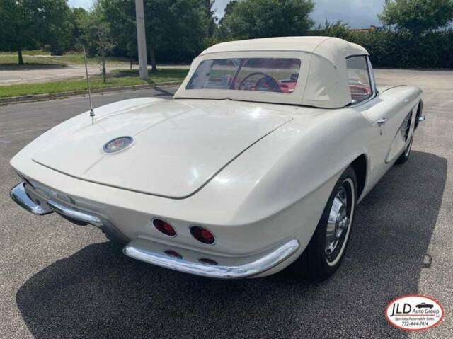 1961 Chevrolet Corvette - photo 8