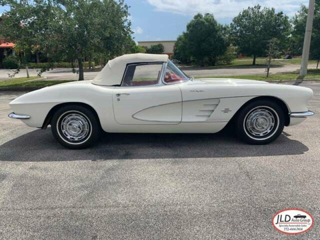 1961 Chevrolet Corvette - photo 9