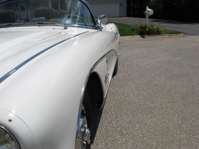 1961 Chevrolet Corvette Corvette - photo 9