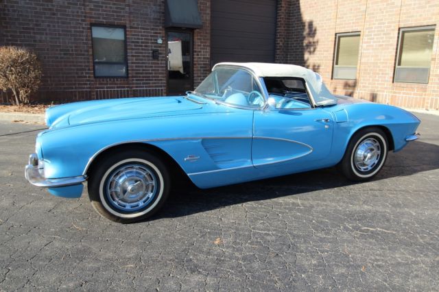 1961 Chevrolet Corvette RARE JEWEL BLUE / Blue Interior 1960 1962 1961 Chevrolet Corvette RARE Jewel Blue