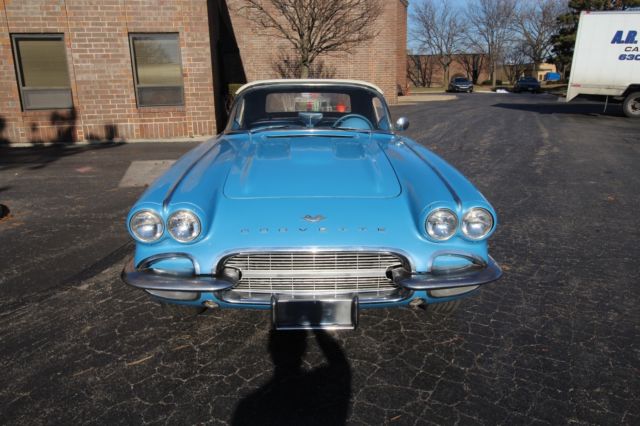 1961 Chevrolet Corvette RARE Jewel Blue - photo 3