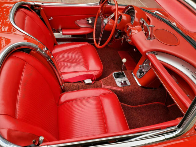 1961 Chevrolet Corvette - photo 10