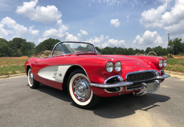 1961 Chevrolet Corvette - photo 3