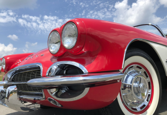 1961 Chevrolet Corvette - photo 4