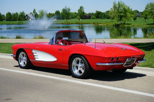 1961 Chevrolet Corvette Roadster - photo 10