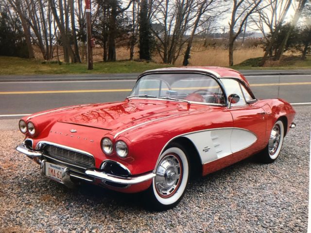 1961 Chevrolet Corvette - photo 2