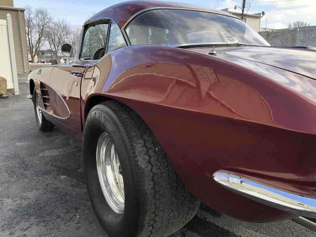 1961 Chevrolet Corvette - photo 8