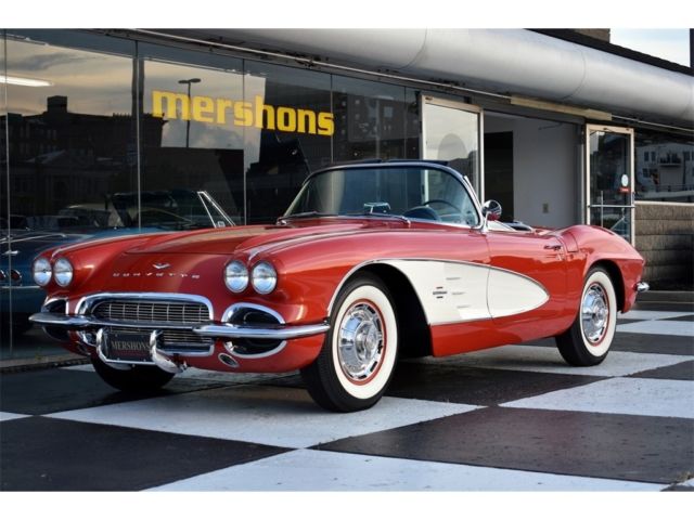 1961 Chevrolet Corvette, Wonderful driver, Red w/White Coves and White Soft Top! 1961 Chevrolet Corvette