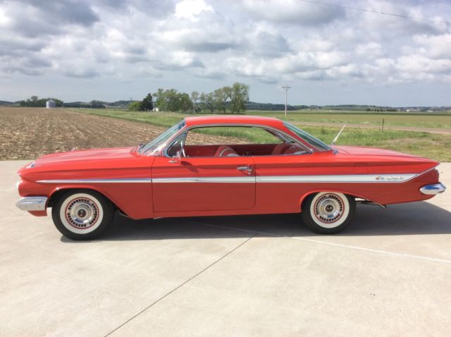 1961 Chevrolet Impala 2DR COUPE "BUBBLE TOP" - photo 2