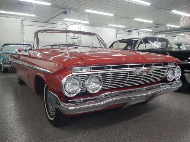 1961 Chevrolet Impala -- - photo 3