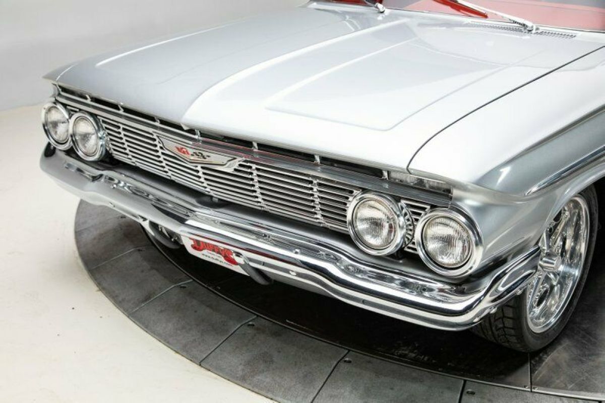 1961 Chevrolet Impala - photo 6