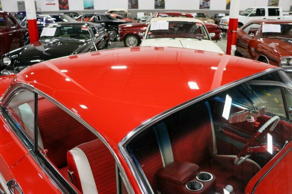 1961 Chevrolet Impala - photo 10