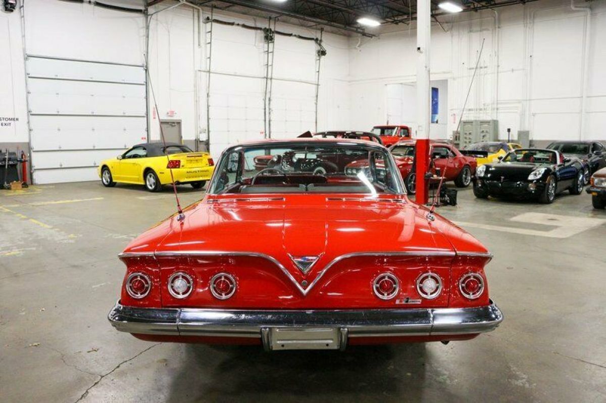1961 Chevrolet Impala - photo 4