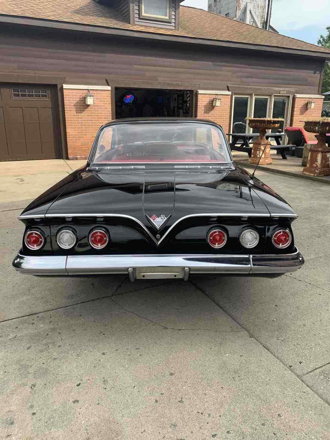 1961 Chevrolet Impala - photo 2