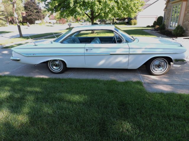 1961 Chevrolet Impala - photo 12