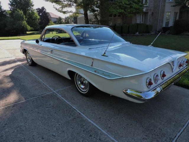 1961 Chevrolet Impala - photo 2