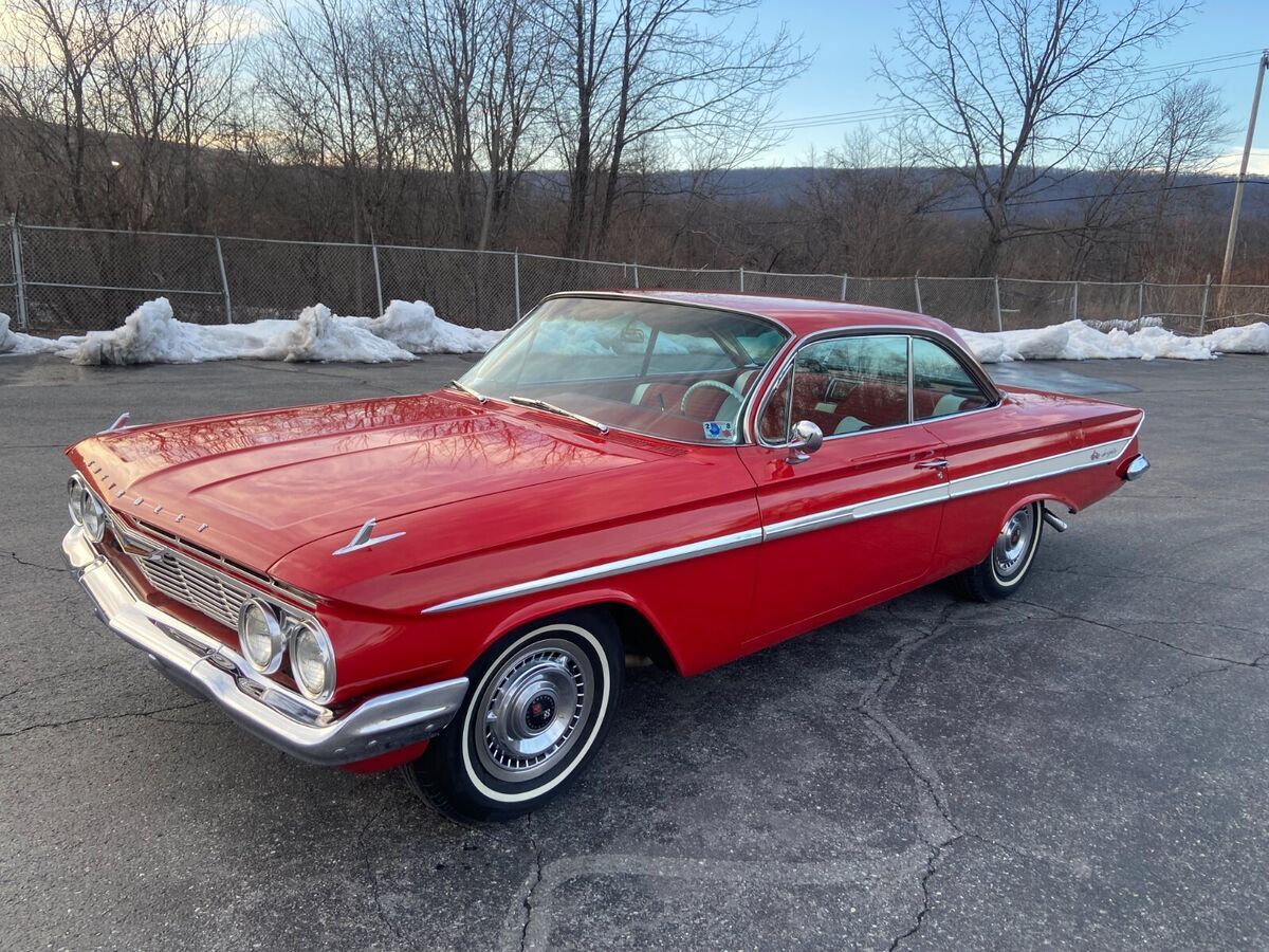 1961 Chevrolet Impala 2dr Bubble Top - photo 2