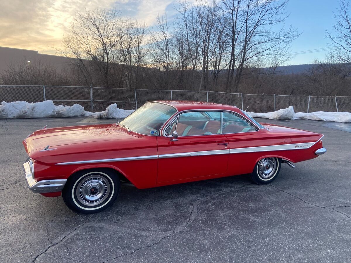 1961 Chevrolet Impala 2dr Bubble Top - photo 3
