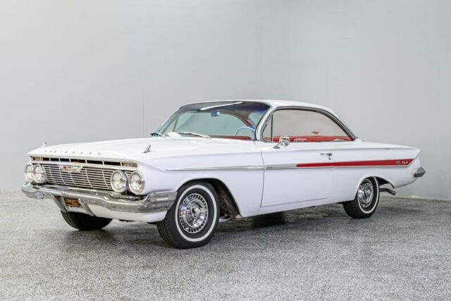 1961 Chevrolet Impala Bubble Top 3416 Miles White Hardtop 348ci 4-Spd Manual 1961 Chevrolet Impala Bubble Top