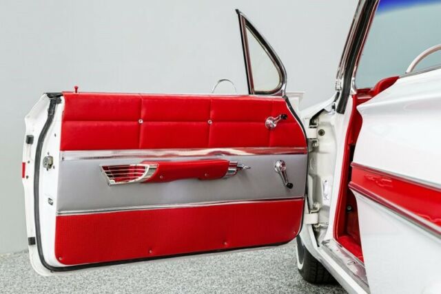 1961 Chevrolet Impala Bubble Top - photo 11