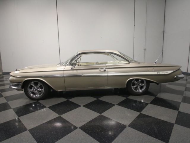 1961 Chevrolet Impala Bubble Top - photo 3