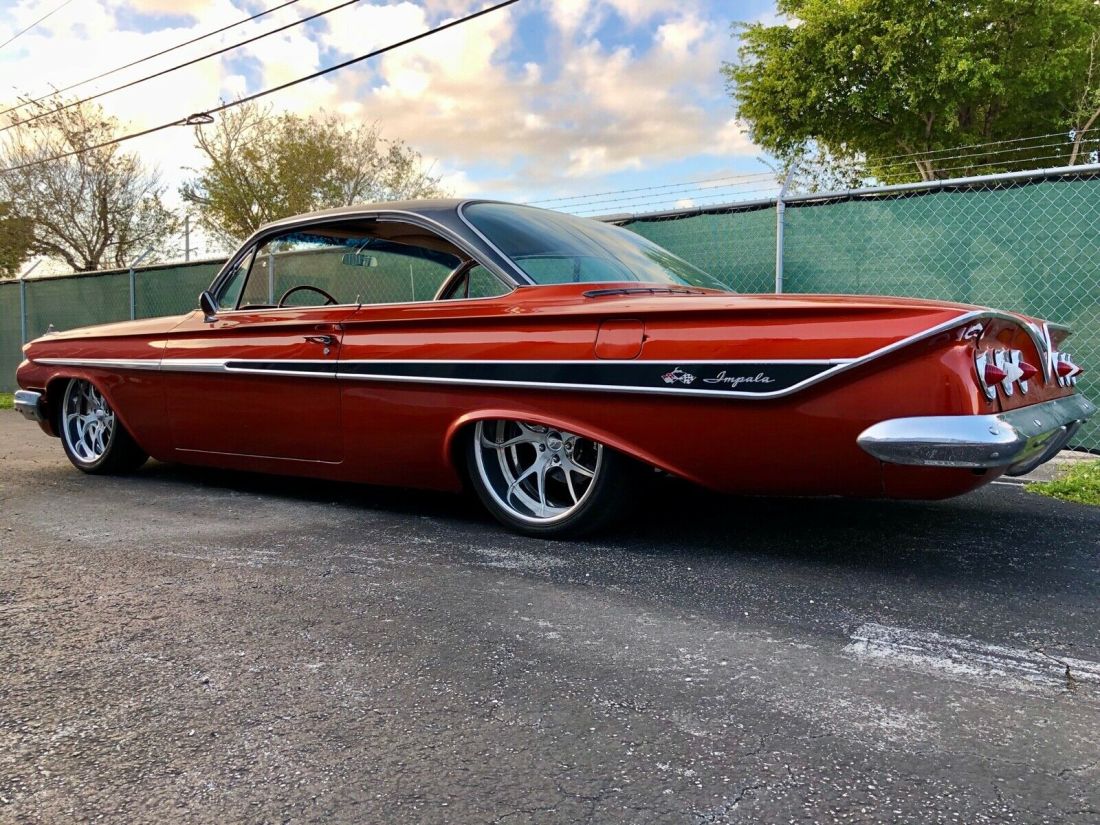 1961 Chevrolet Impala (Bubbletop) with Accuair, Wilwood, BluePrint 355, TH350 1961 Chevrolet Impala Sport Coupe