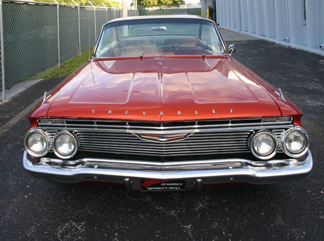 1961 Chevrolet Impala Sport Coupe - photo 13