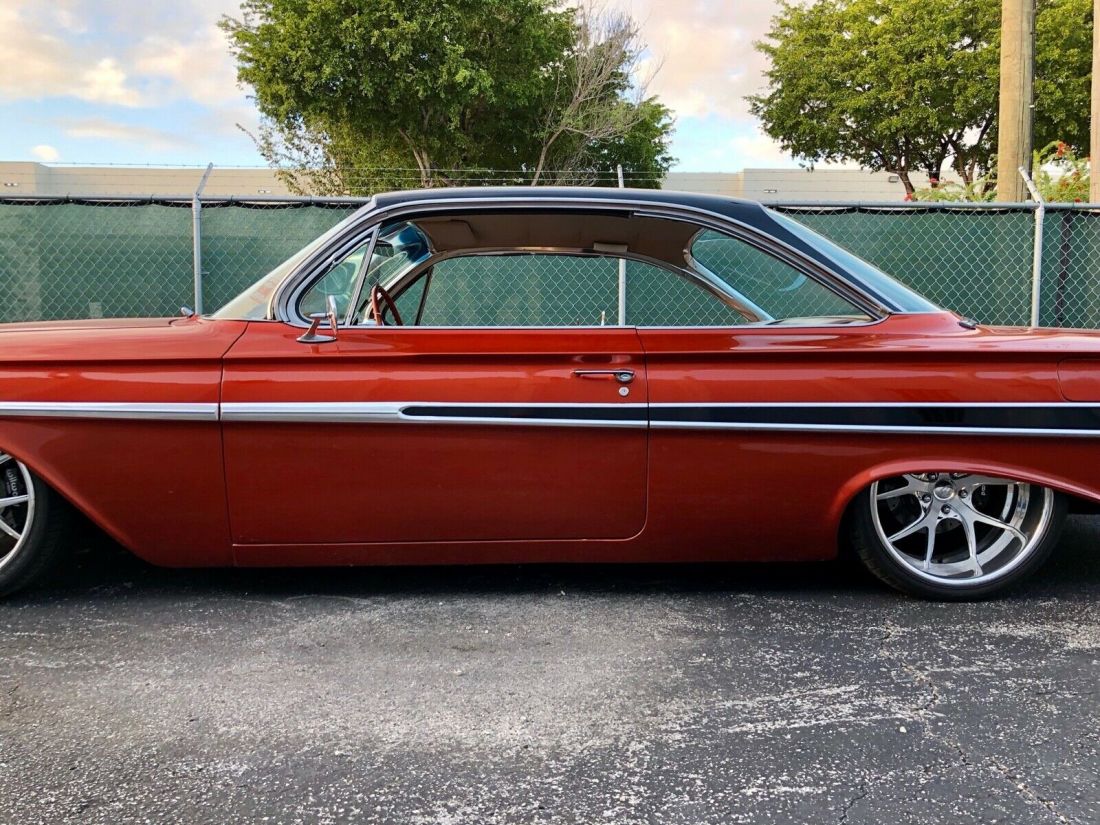 1961 Chevrolet Impala Sport Coupe - photo 4