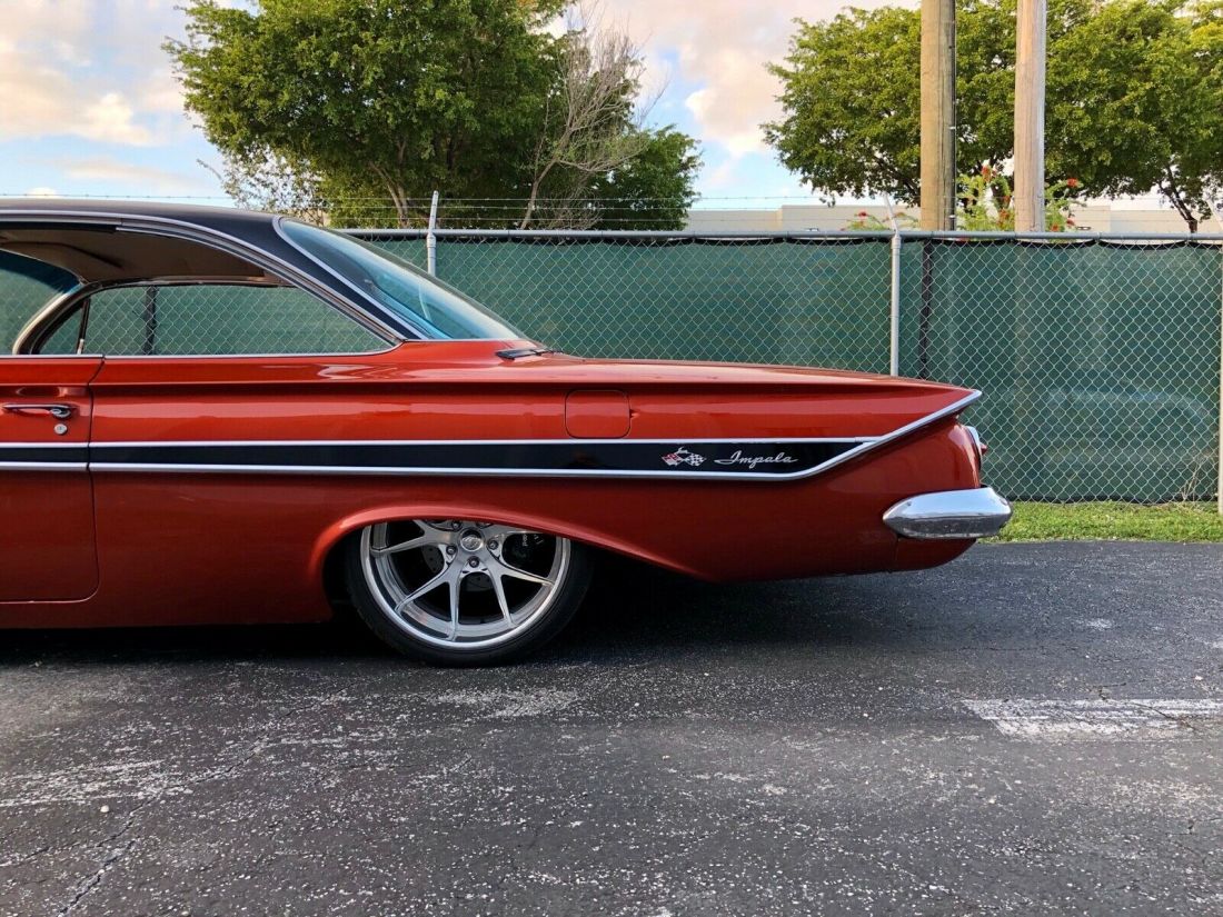 1961 Chevrolet Impala Sport Coupe - photo 5