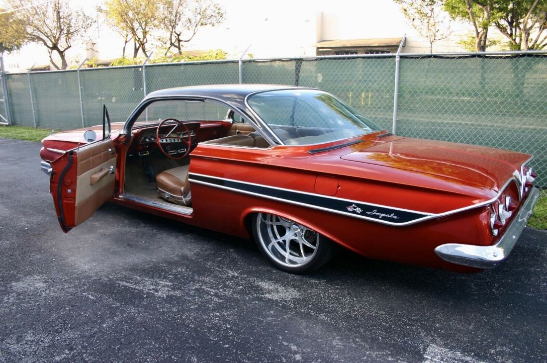 1961 Chevrolet Impala Sport Coupe - photo 6